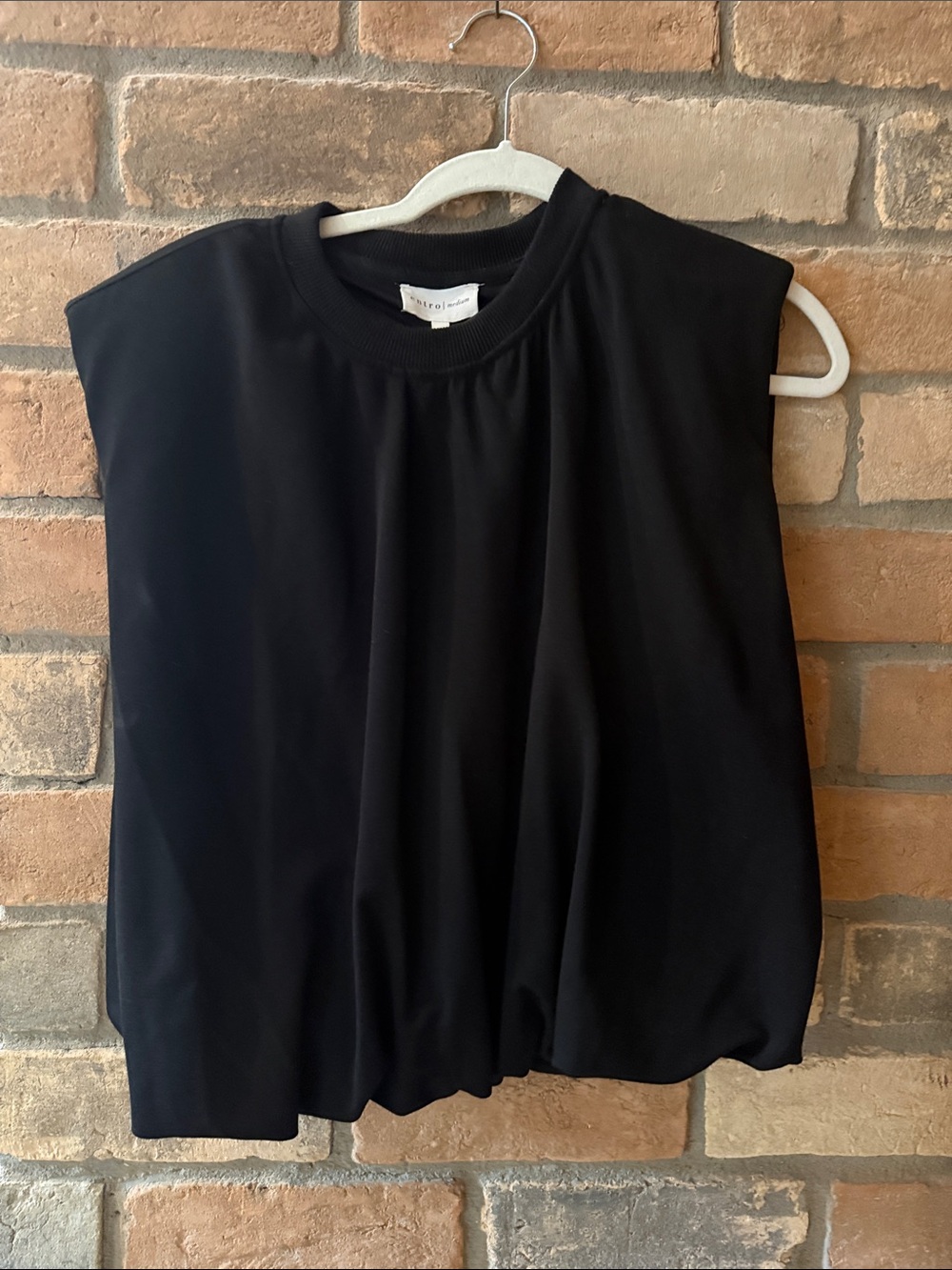 entro Black Sleeveless Padded-Shoulder Tank
